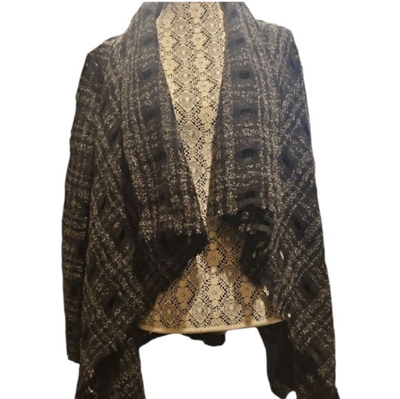 Unique Cardigan by Simon Chang - Picture 2 of 7